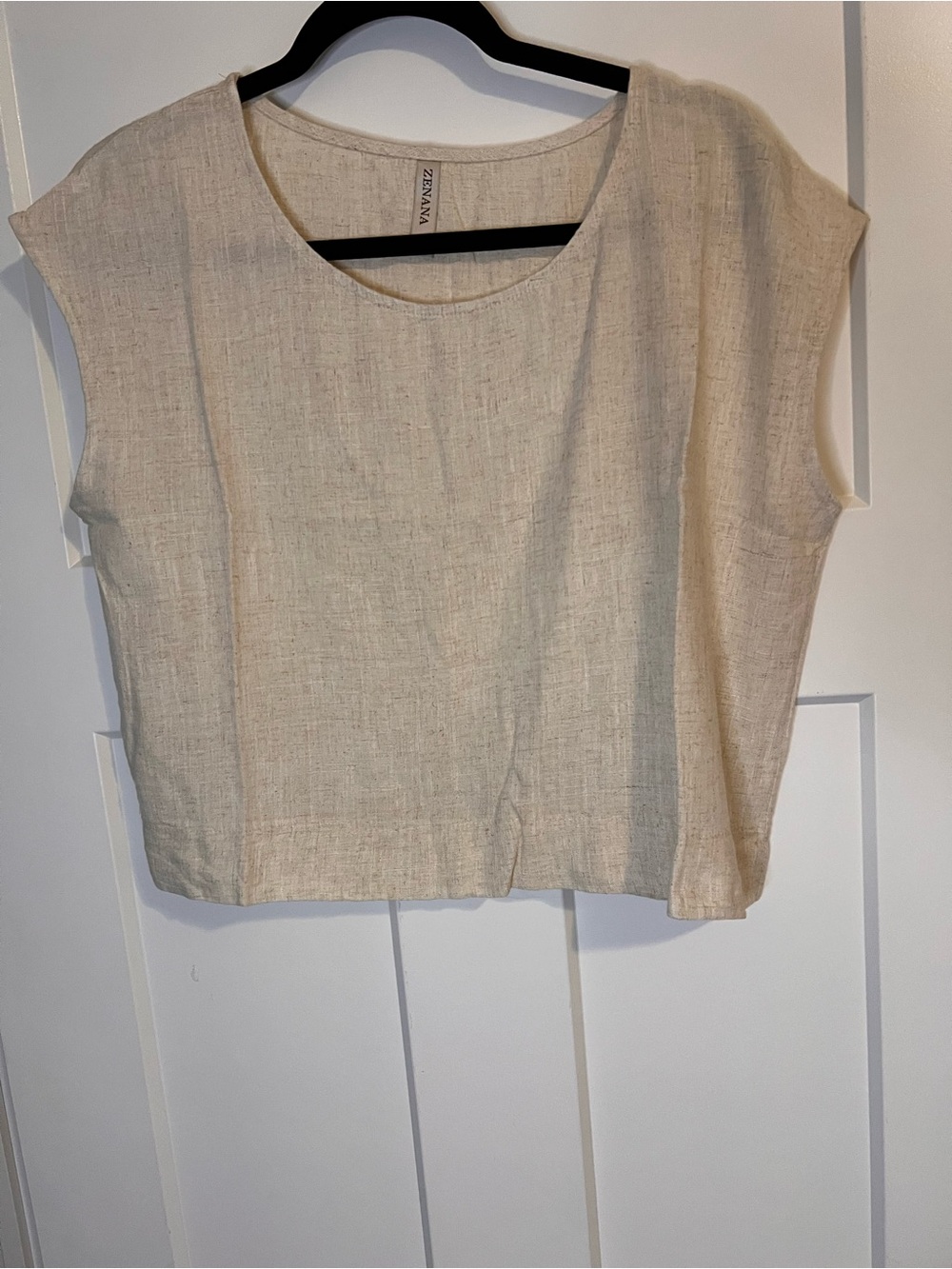 Zenana Outfitters Cream Sleeveless Crop Top